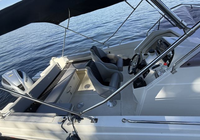 Atlantic Marine 750 | Jacqueline