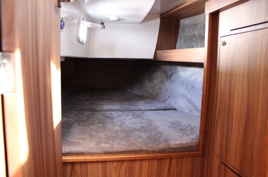 Antila 27 Family | Kira