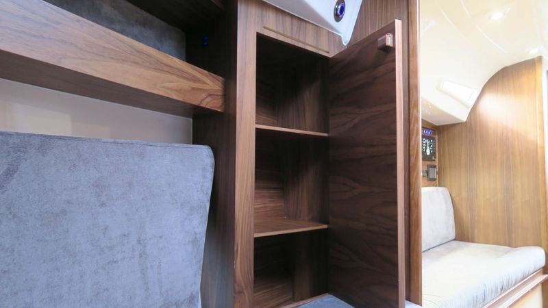 Antila 27 Family | Morys