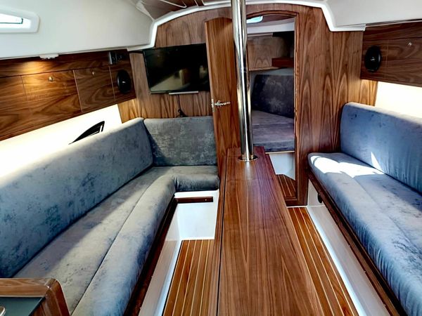 Antila 27 Family | Morys