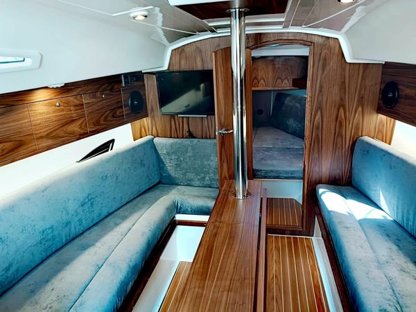 Antila 27 Family | Morys