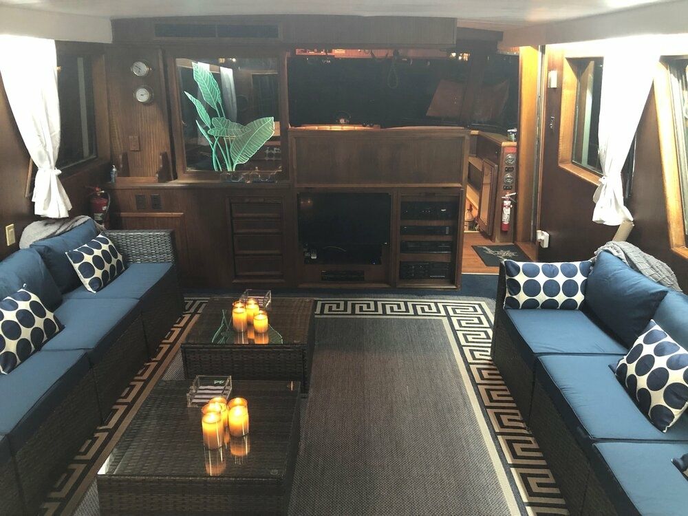 Hatteras 60 | Liberty