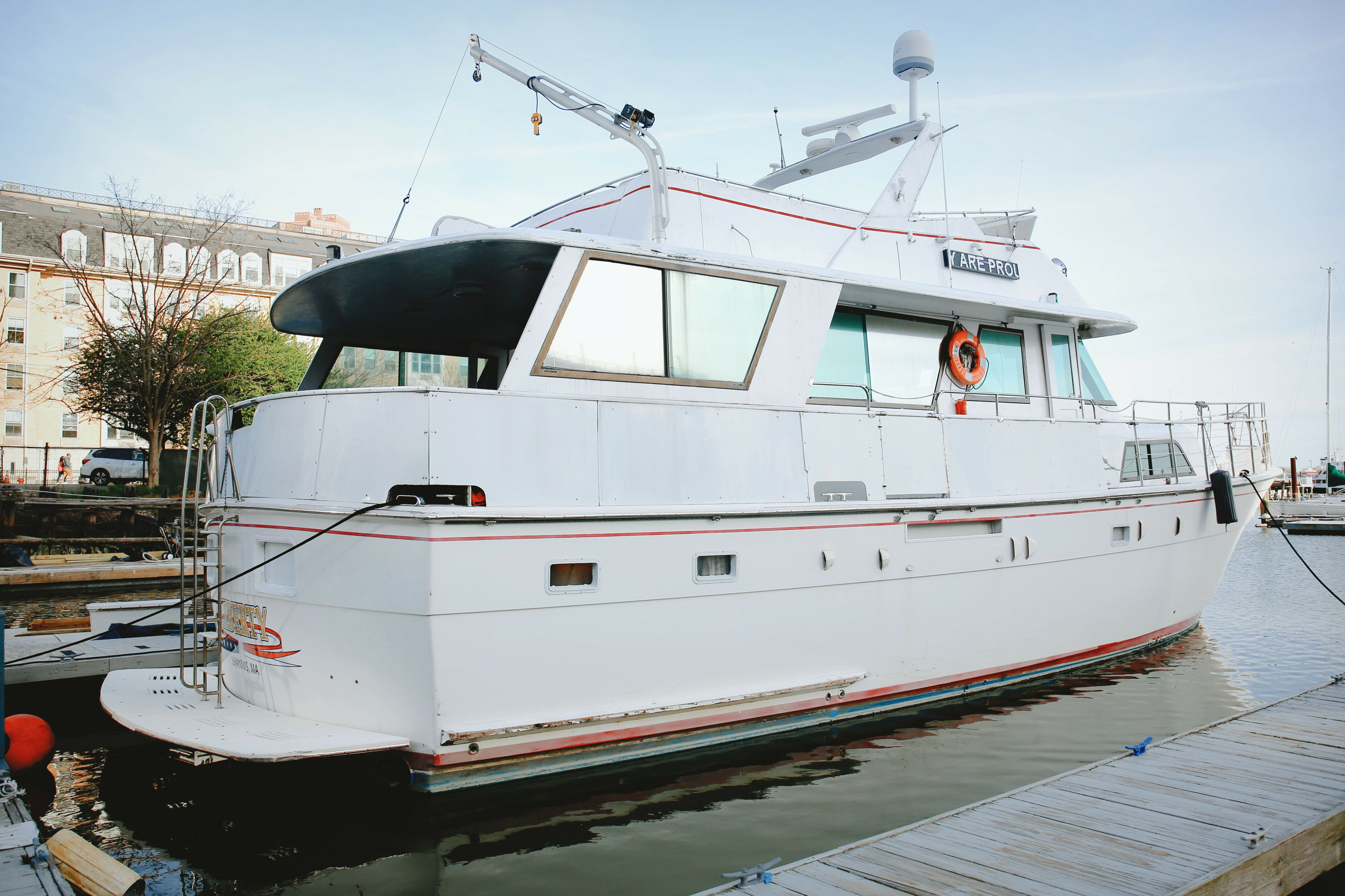 Hatteras 60 | Liberty