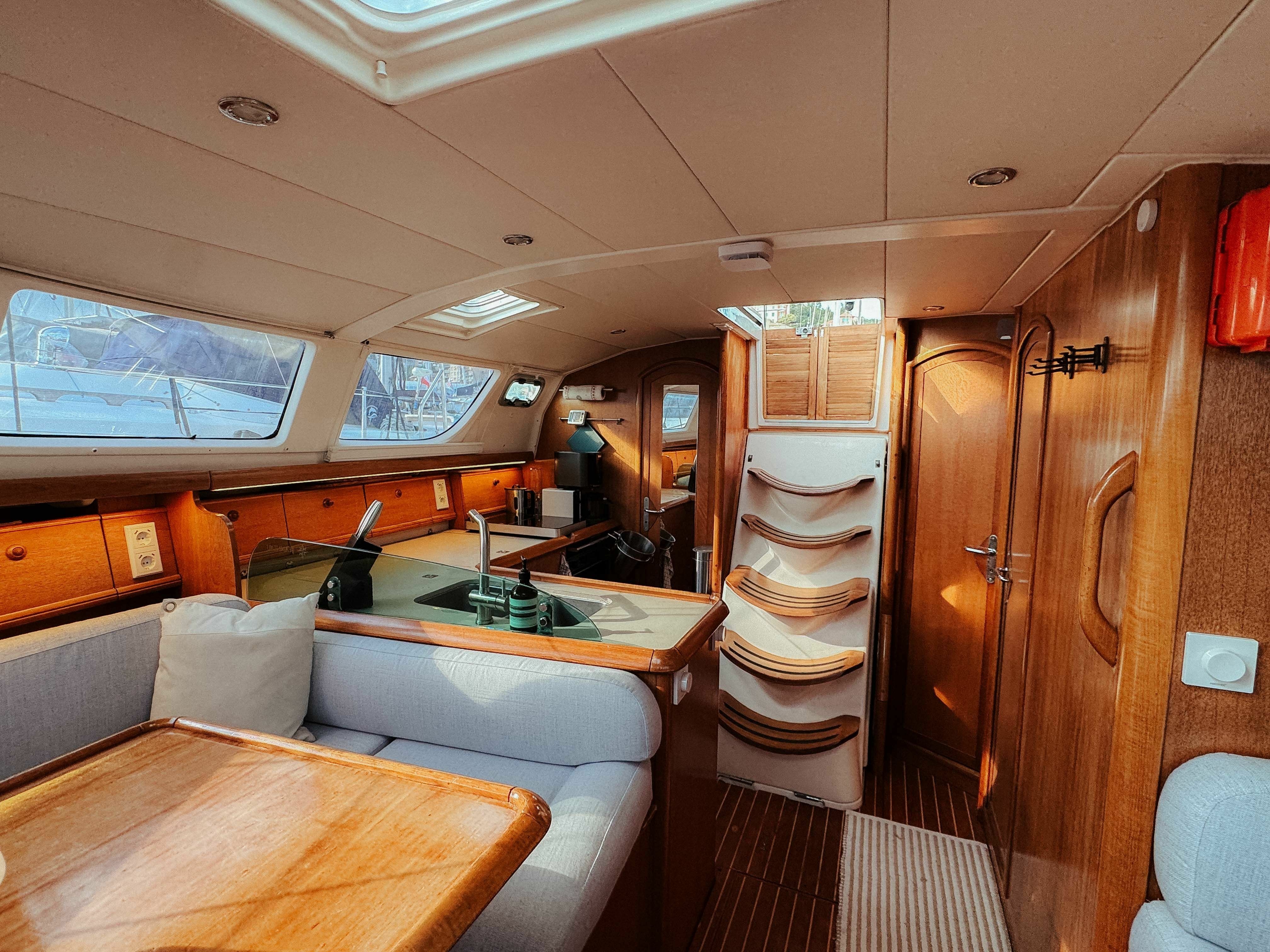 Jeanneau Sun Odyssey 43 | Go West