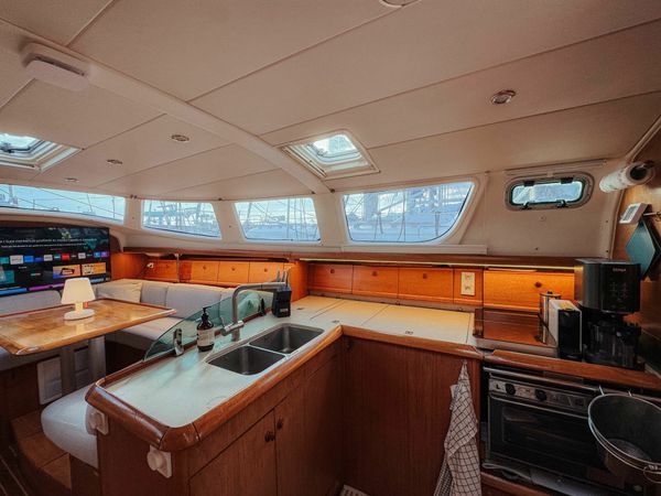 Jeanneau Sun Odyssey 43 | Go West