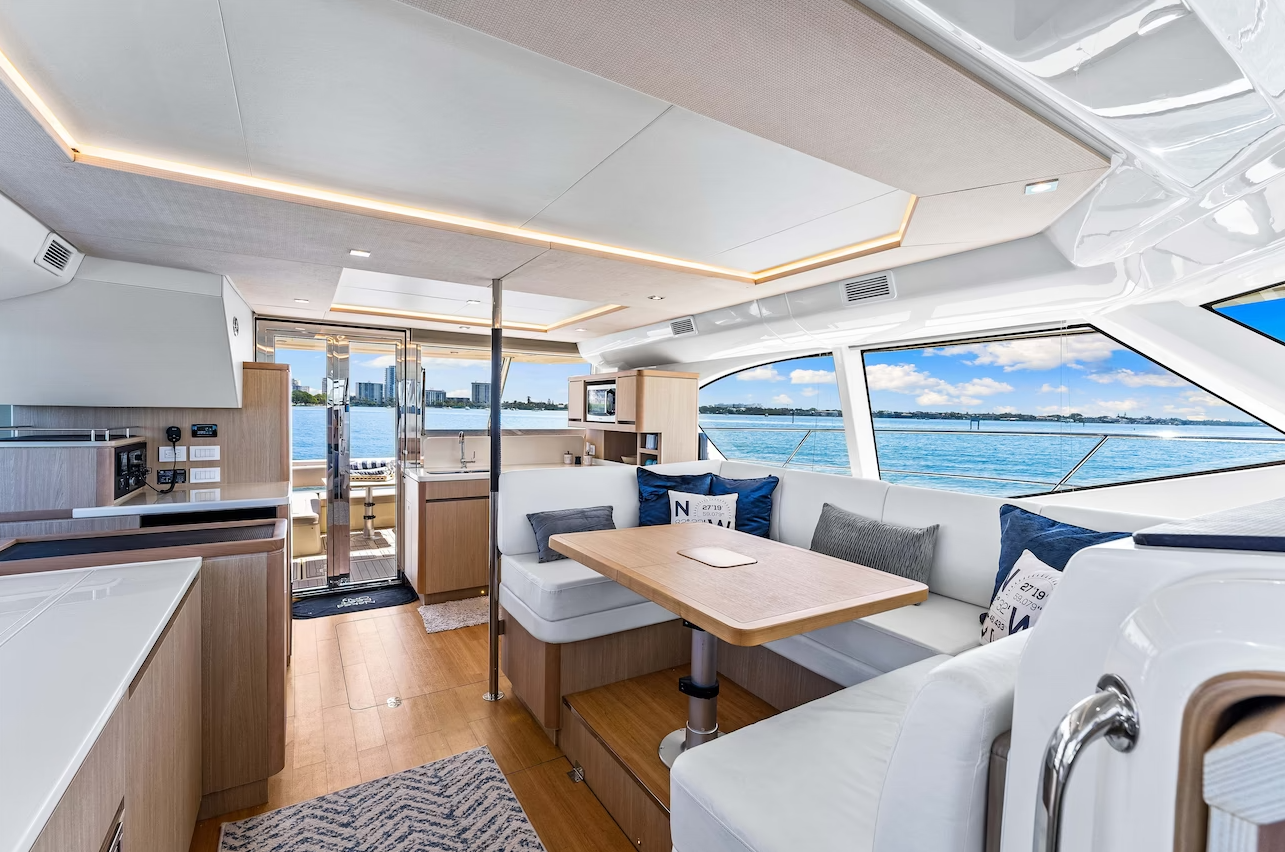 Aquila 44 | Memory Maker