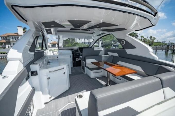 Cruiser Yachts 42 GLS | Giddy Up