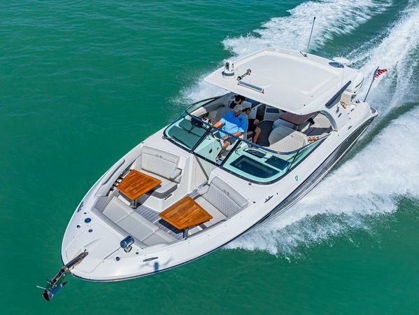 Sea Ray 350 SLX | Top Shelf