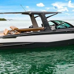 Aviara AV32 | Ocean Rode