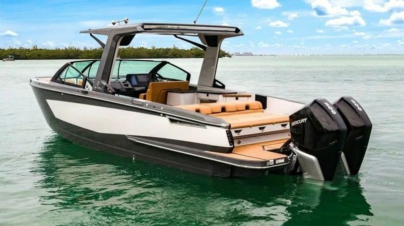 Aviara AV32 | Ocean Rode