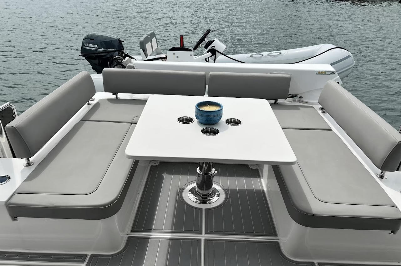 Aquila 44 | Memories, Not Dreams