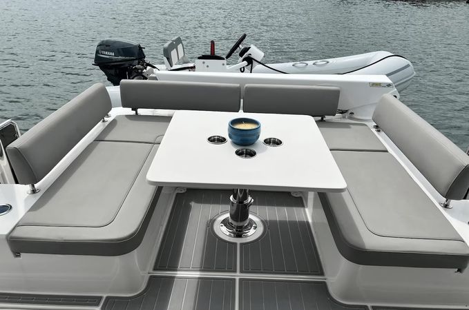 Aquila 44 | Memories, Not Dreams