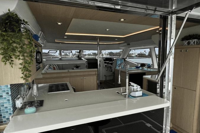 Aquila 44 | Memories, Not Dreams