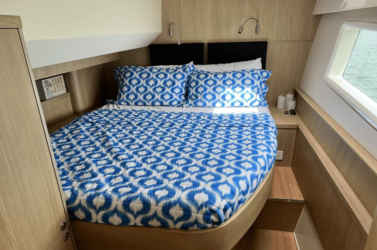 Aquila 44 | Memories, Not Dreams