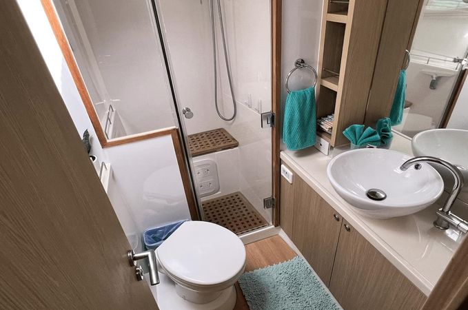 Aquila 44 | Memories, Not Dreams