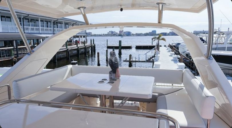 Aquila 44 | Lil’ Bit Nauti