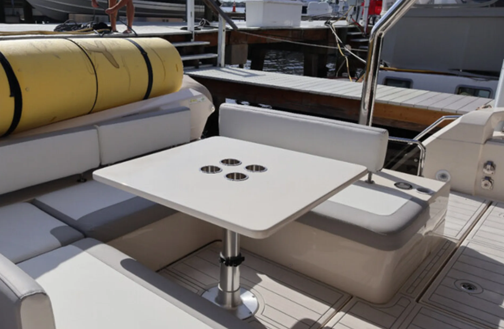 Aquila 44 | Lil’ Bit Nauti