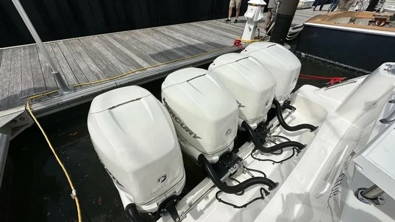 Boston Whaler 420 Outrage | A.S.W.E.