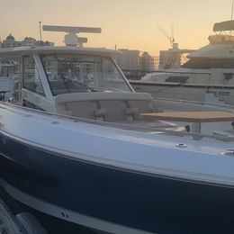 Boston Whaler 420 Outrage | A.S.W.E.