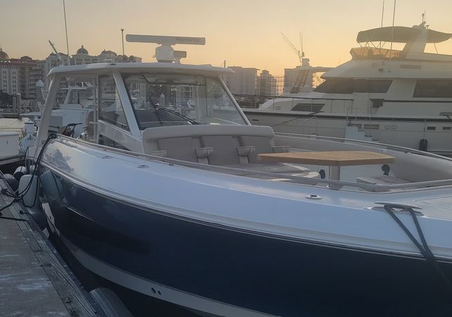 Boston Whaler 420 Outrage | A.S.W.E.