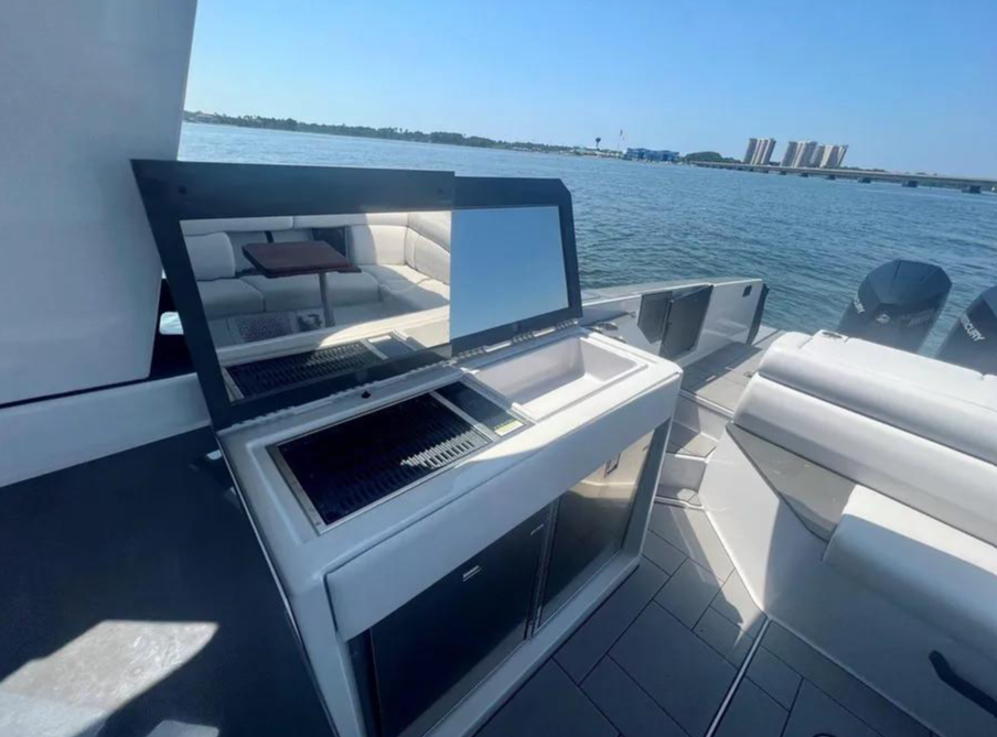 Aviara AV36 | Thirst Trap