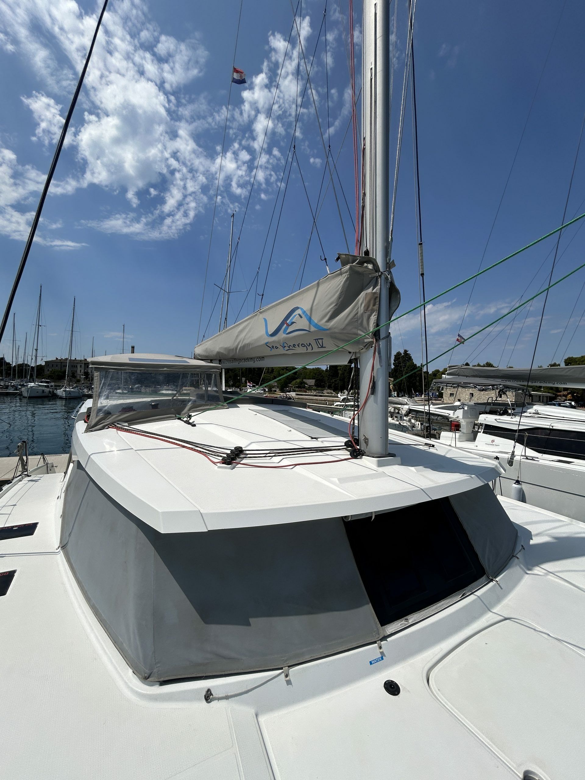 Fountaine Pajot Lucia 40 | Go Earth 1