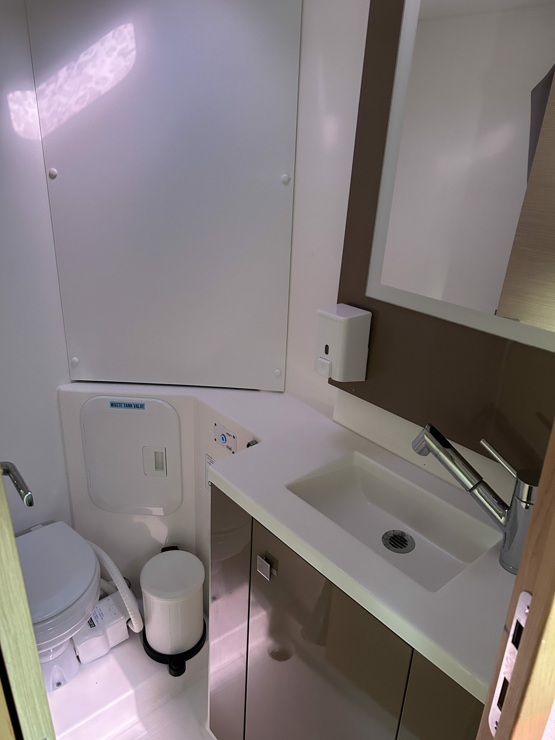 Fountaine Pajot Lucia 40 | Go Earth 1