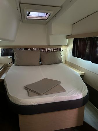 Fountaine Pajot Lucia 40 | Go Earth 1