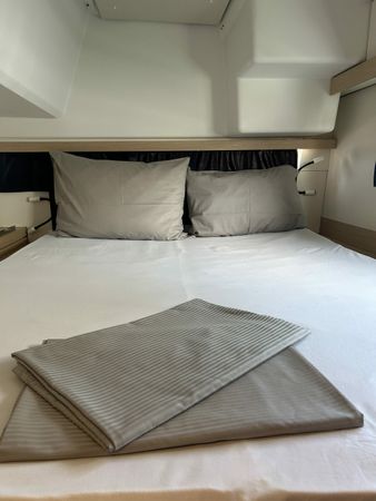 Fountaine Pajot Lucia 40 | Go Earth 1