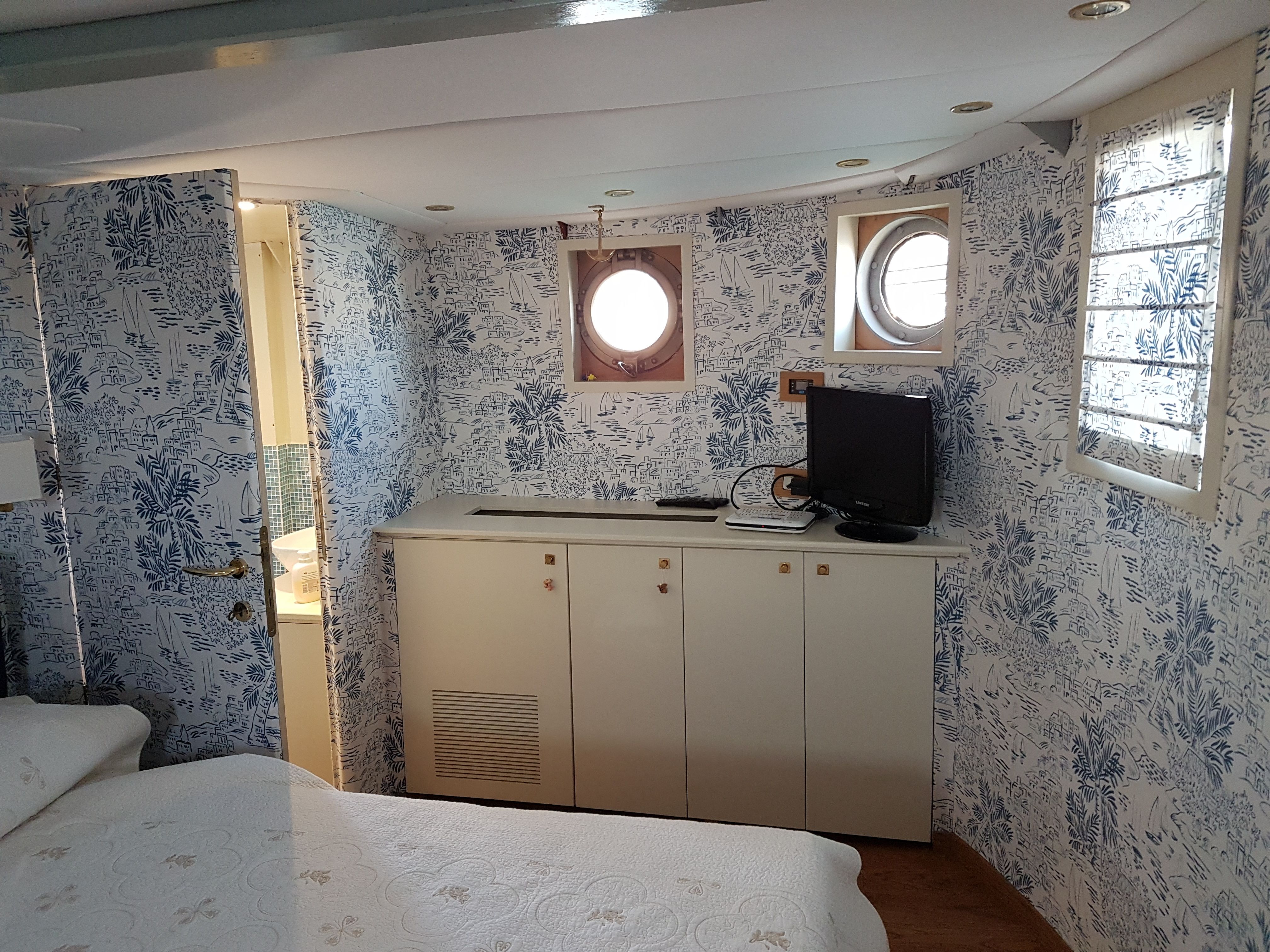 Solimano Tugboat | Capotesta