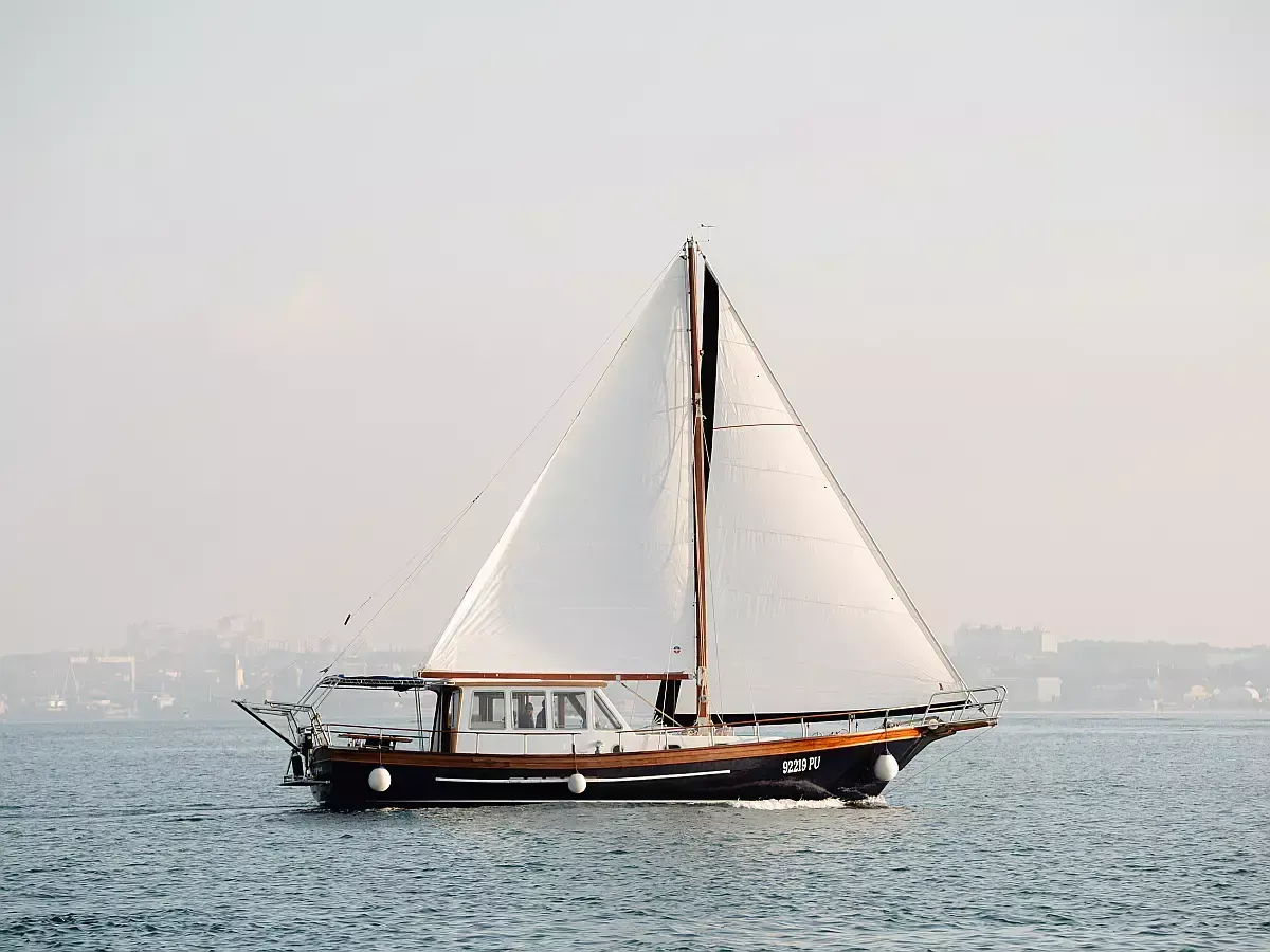 Custom Built 13 | Calypsa