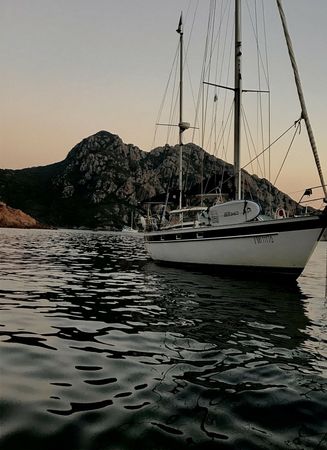 Hallberg Rassy 42 | Lisaline