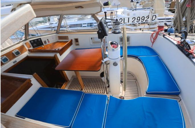 Hallberg Rassy 42 | Lisaline