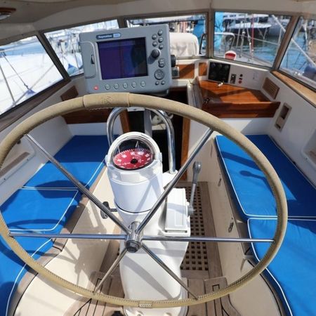 Hallberg Rassy 42 | Lisaline