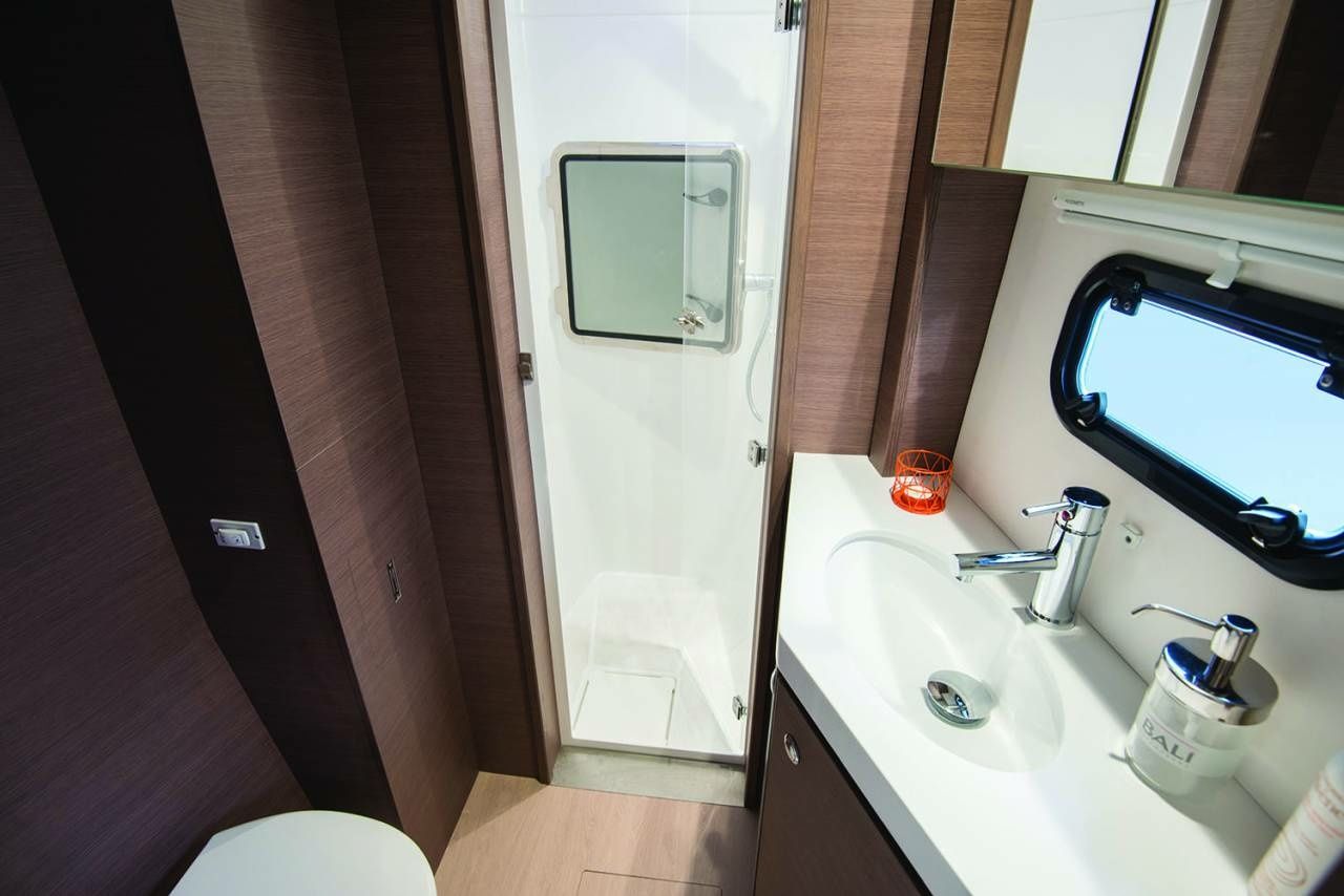 Bali 4.8 | Pelican Bleu