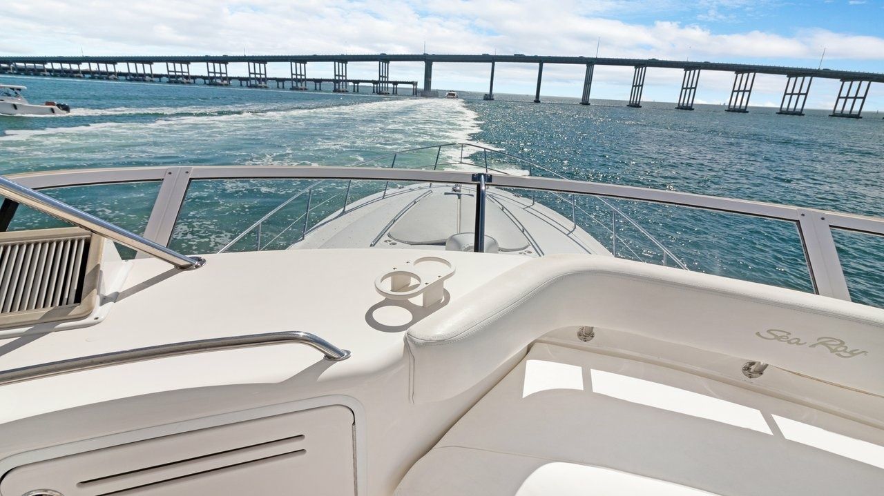 Sea Ray 480 Sedan | Dream Life