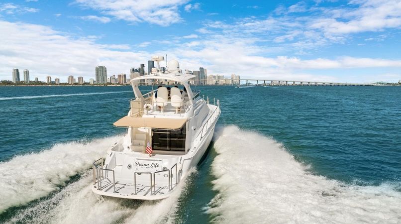 Sea Ray 480 Sedan | Dream Life