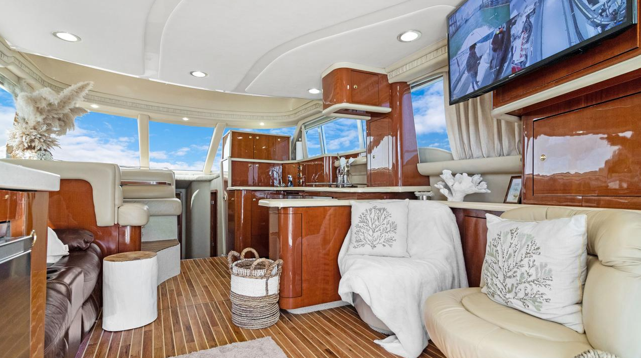 Sea Ray 480 Sedan | Dream Life
