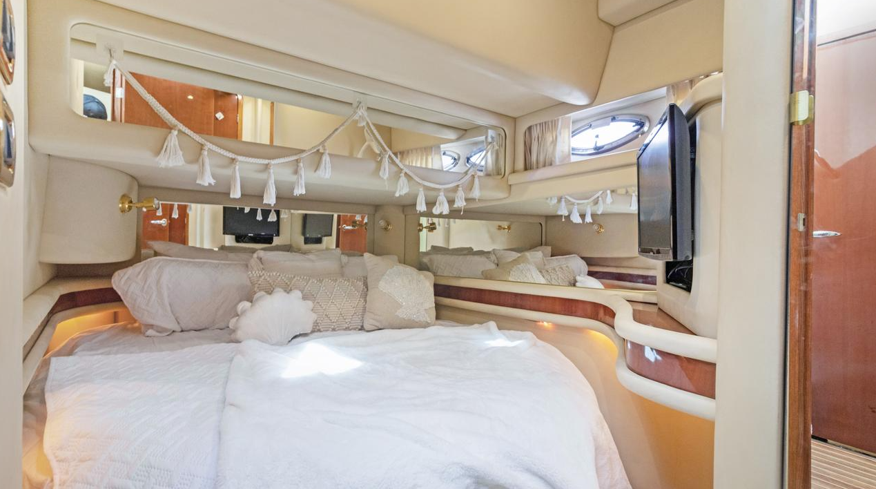 Sea Ray 480 Sedan | Dream Life