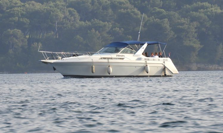 Chris Craft 370 | Angie