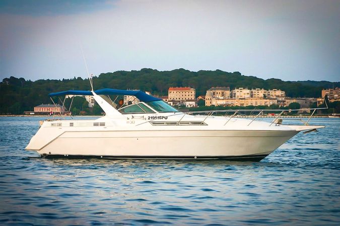 Chris Craft 370 | Angie