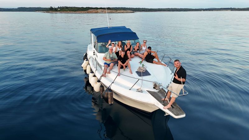 Chris Craft 370 | Angie