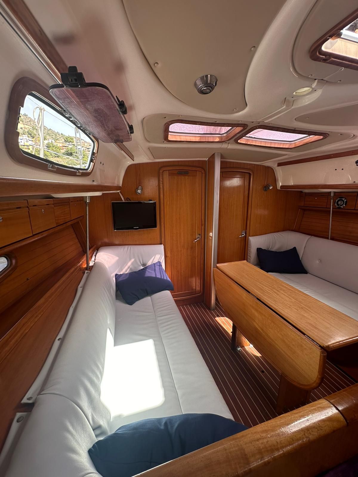 Bavaria 37 | Acheron