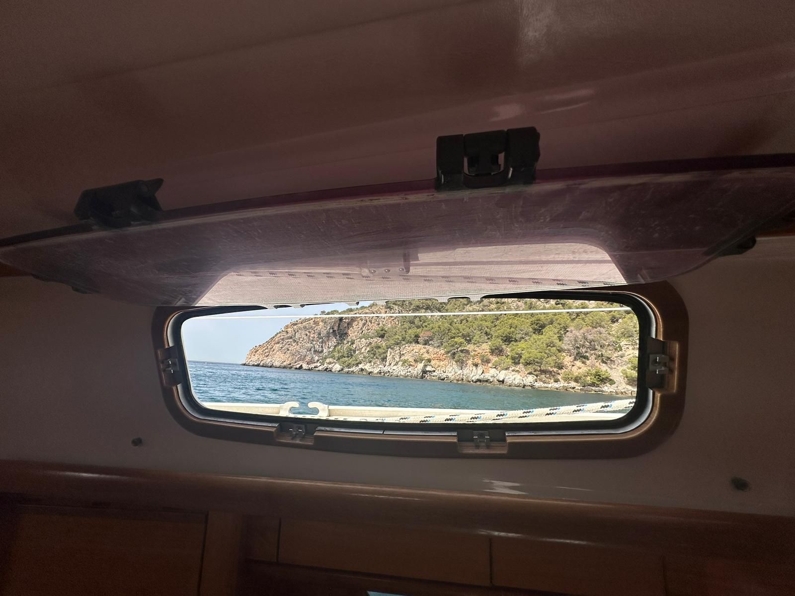 Bavaria 37 | Acheron