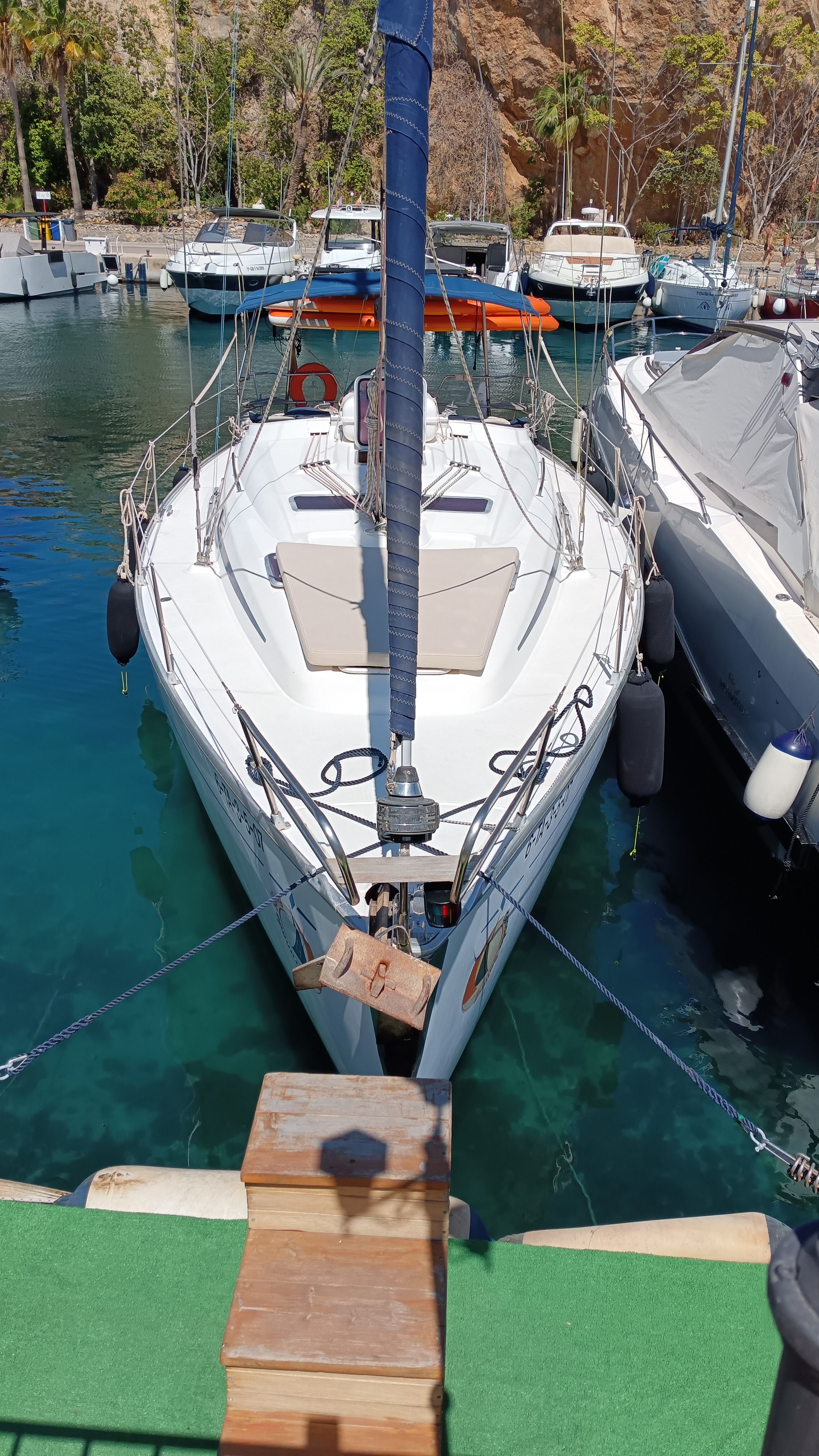 Bavaria 37 | Acheron