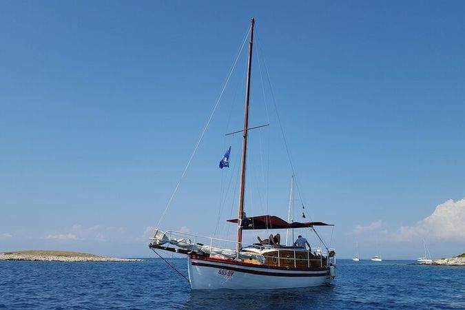 Custom Built 31 | Red Coral