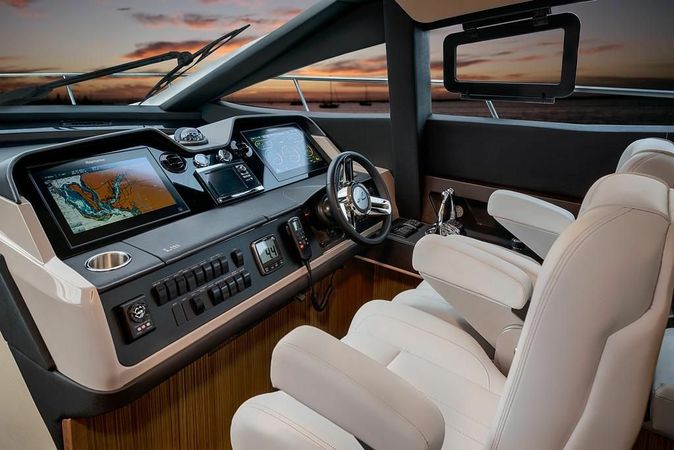 Sea Ray L590 Fly | SoleMare