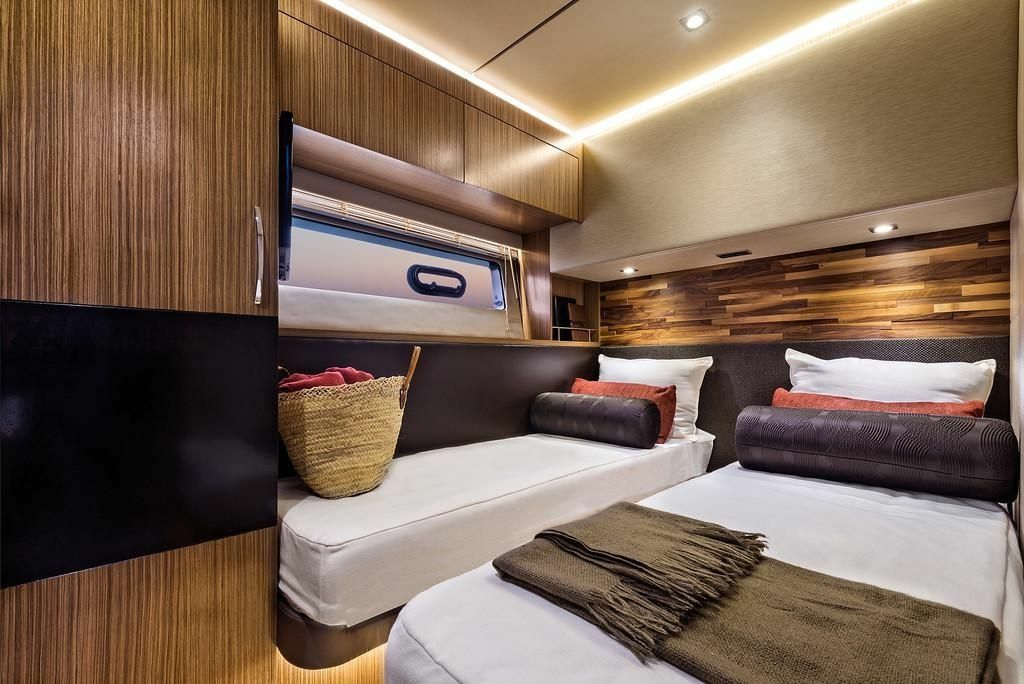 Sea Ray L590 Fly | SoleMare