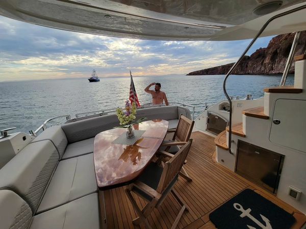 Sea Ray L590 Fly | SoleMare