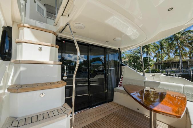 Sea Ray L590 Fly | SoleMare